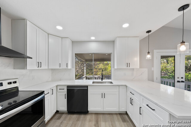 Image 11 of 37 For 109 Deerglen