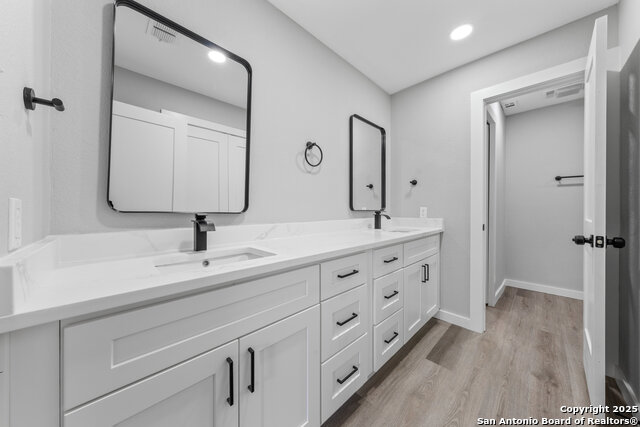 Image 19 of 37 For 109 Deerglen