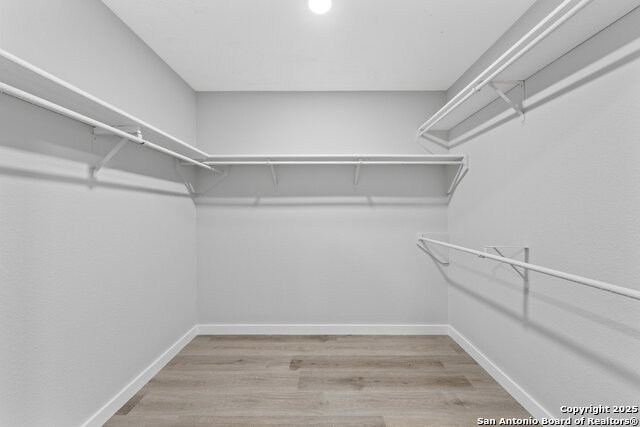 Image 22 of 37 For 109 Deerglen