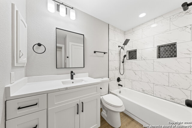 Image 25 of 37 For 109 Deerglen