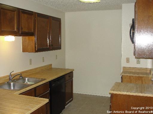 Image 4 of 12 For 16307 Bitter Creek St