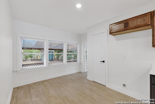 Image 11 of 48 For 1334 Theo Ave W