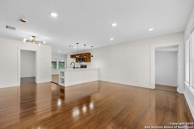 Image 12 of 48 For 1334 Theo Ave W