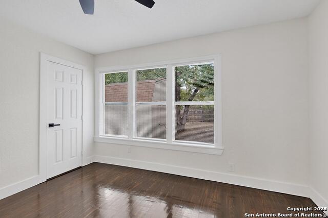 Image 26 of 48 For 1334 Theo Ave W