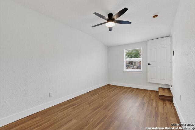 Image 28 of 48 For 1334 Theo Ave W