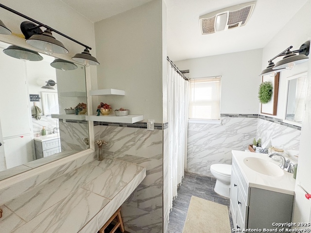 Image 22 of 31 For 346 Haverford Dr.