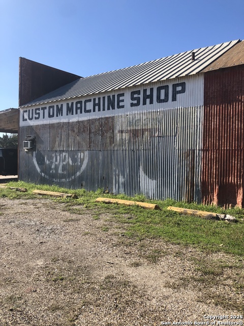 Details for 300 W. Sinton, Sinton, TX 78387