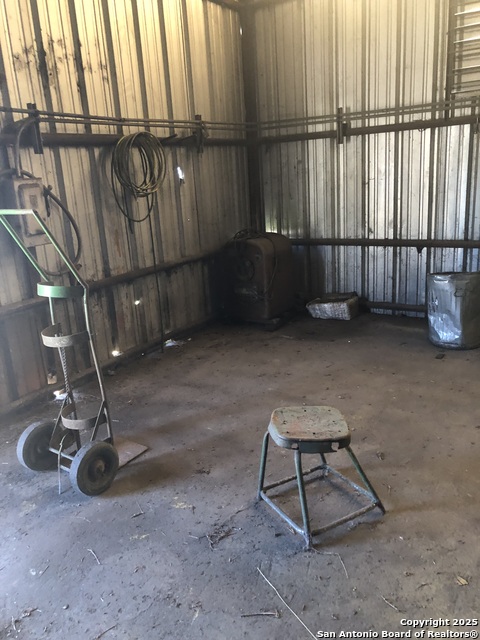 Image 34 of 40 For 300 W. Sinton