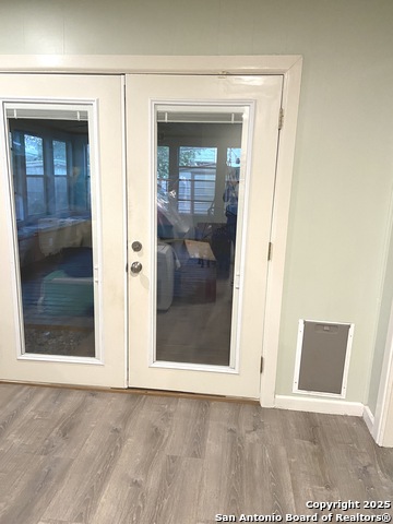 Listing photo id 2 for 423 Timberlane