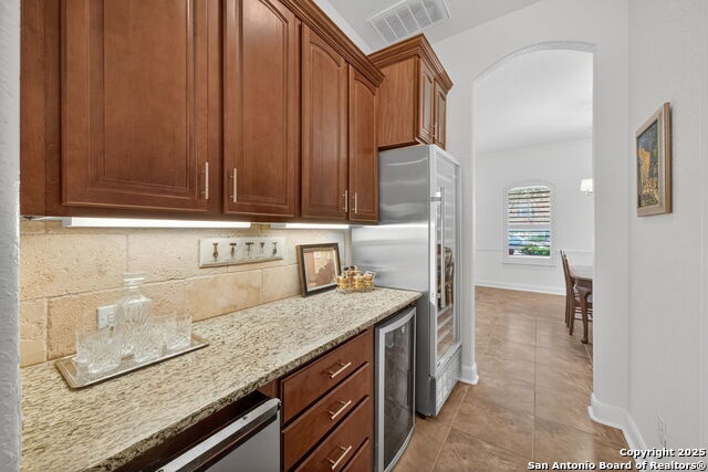 Image 12 of 32 For 18627 Canoe Brk