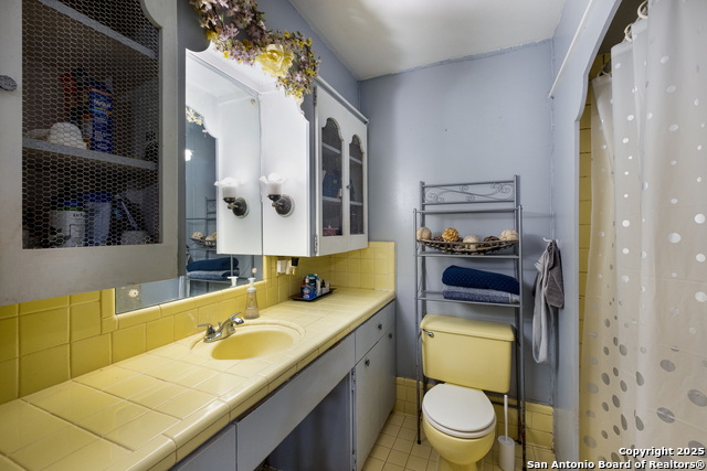 Image 11 of 18 For 331 Orchard Rd