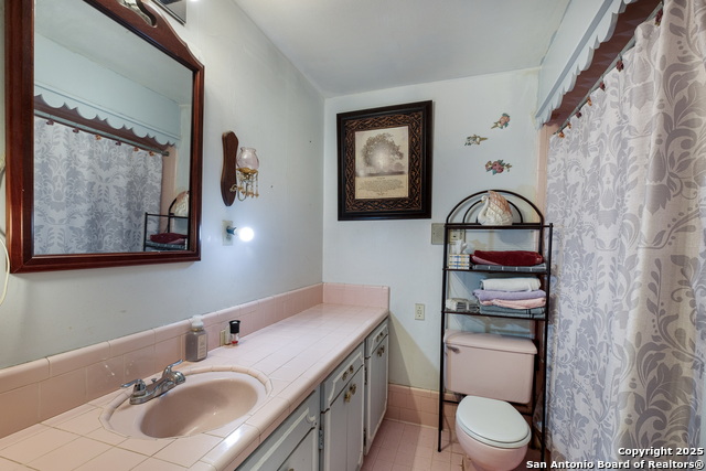 Image 13 of 18 For 331 Orchard Rd