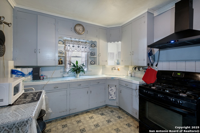 Image 7 of 18 For 331 Orchard Rd