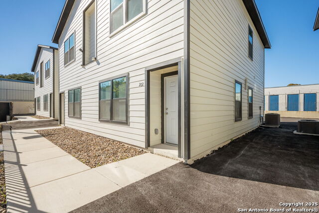 Details for 8719 Wurzbach 102, San Antonio, TX 78240