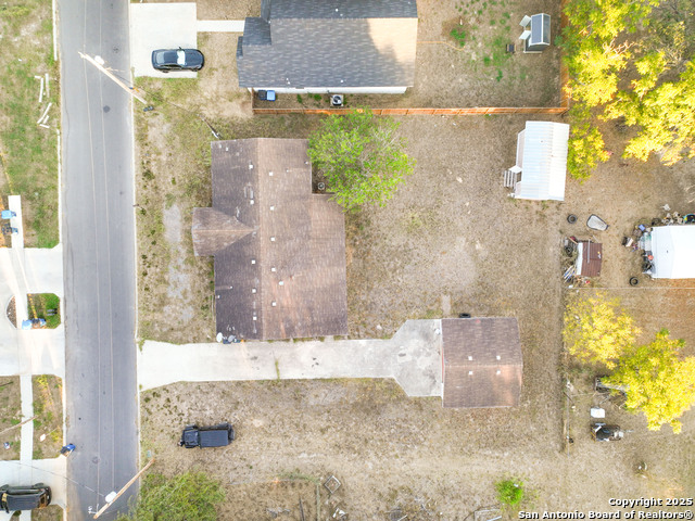 Image 23 of 25 For 808 Uvalde St