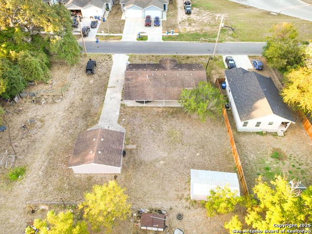 Image 24 of 25 For 808 Uvalde St