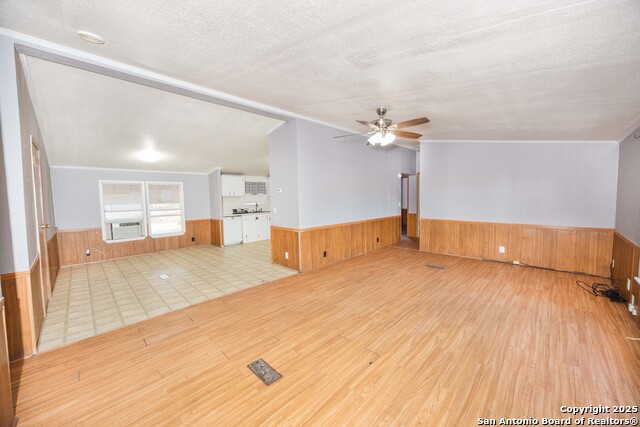 Image 6 of 25 For 808 Uvalde St