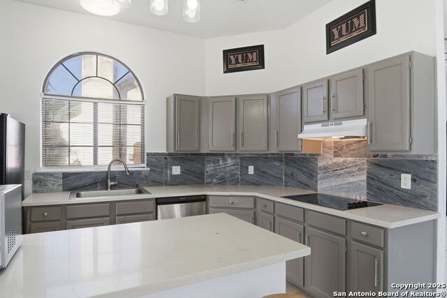 Image 10 of 32 For 6304 Village Arbor