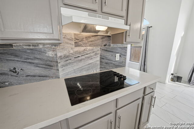 Image 12 of 32 For 6304 Village Arbor