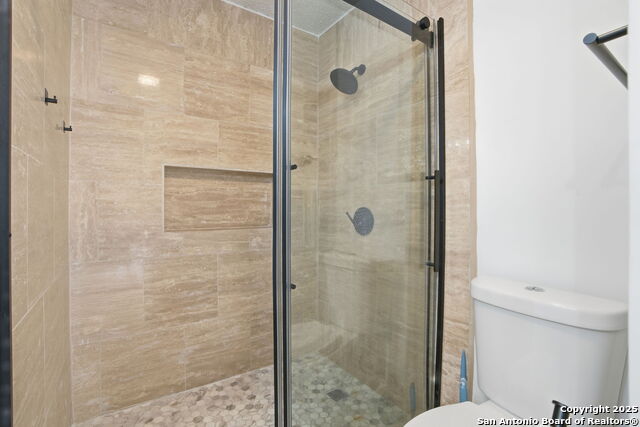 Image 18 of 32 For 6304 Village Arbor