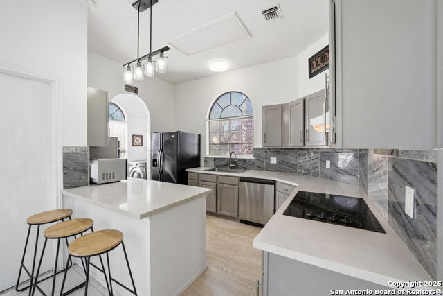 Image 2 of 32 For 6304 Village Arbor