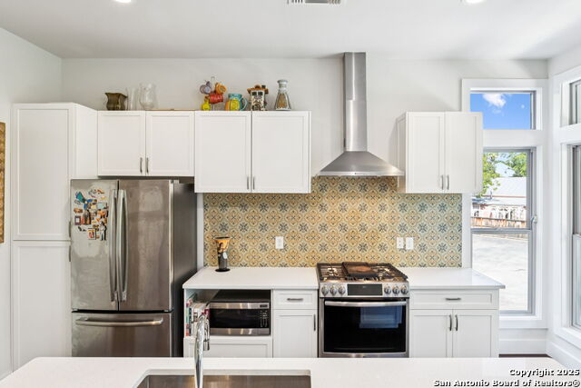 Image 15 of 31 For 135 Cedar Street 105