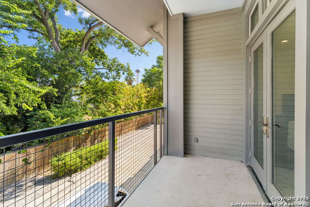 Image 17 of 31 For 135 Cedar Street 105