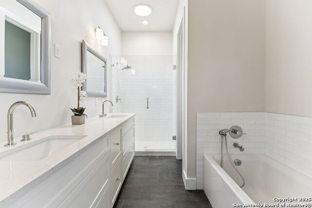 Image 21 of 31 For 135 Cedar Street 105