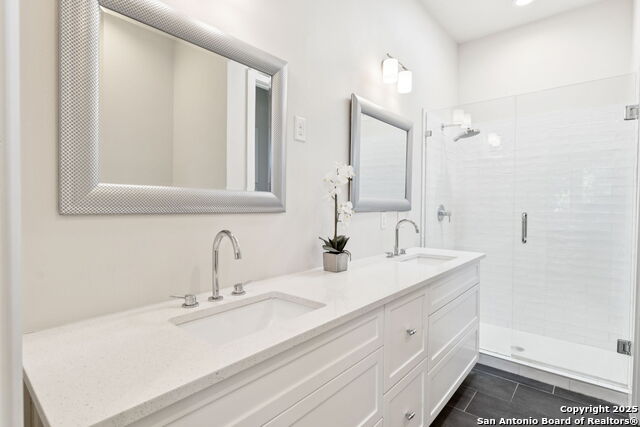 Image 22 of 31 For 135 Cedar Street 105