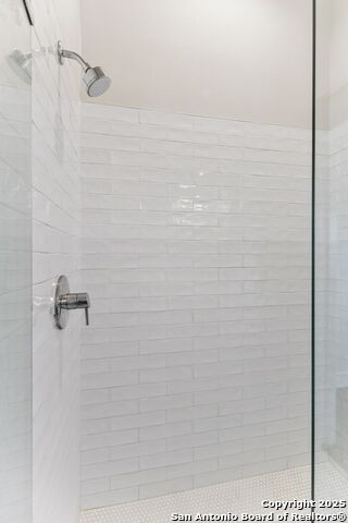 Image 29 of 31 For 135 Cedar Street 105