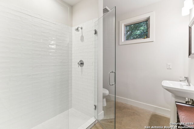 Image 7 of 31 For 135 Cedar Street 105