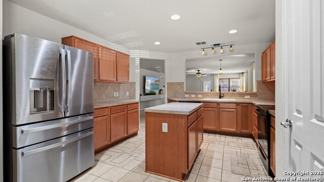 Image 5 of 28 For 600 Planters Pass