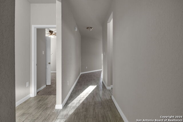 Listing photo id 13 for 10411 Francisco