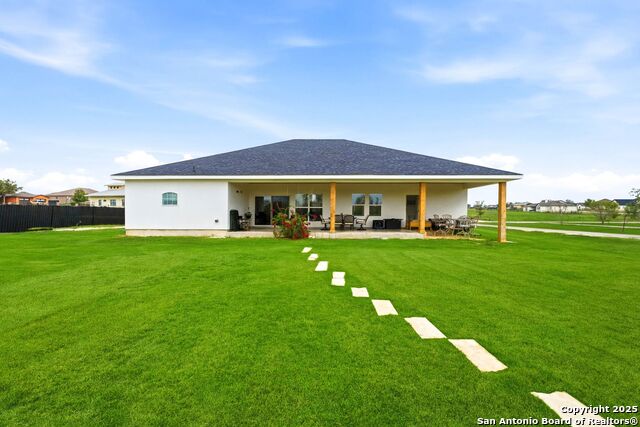 Listing photo id 32 for 7074 Newman Blvd