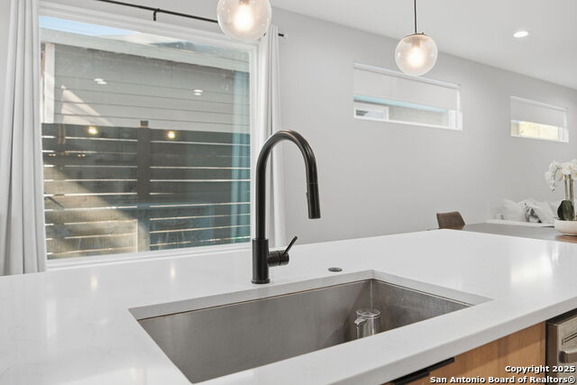 Image 13 of 41 For 2106 Schley Ave