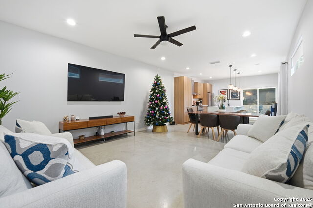 Image 6 of 41 For 2106 Schley Ave