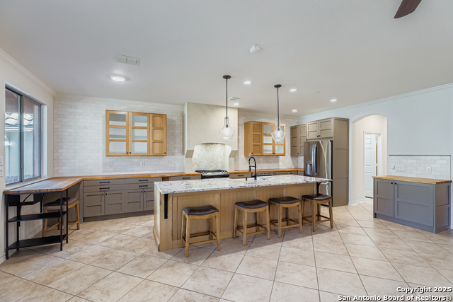 Image 10 of 43 For 23311 Oak Cliff