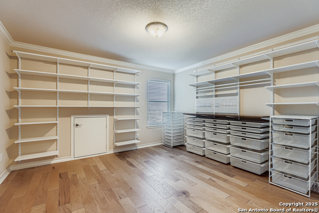 Image 22 of 43 For 23311 Oak Cliff