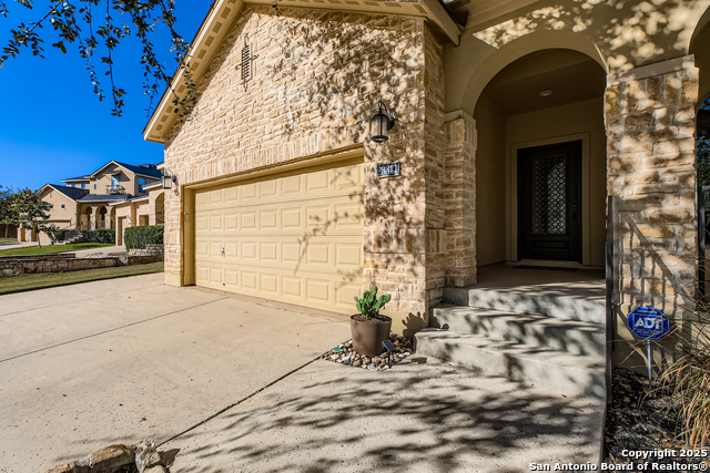 Image 4 of 43 For 23311 Oak Cliff