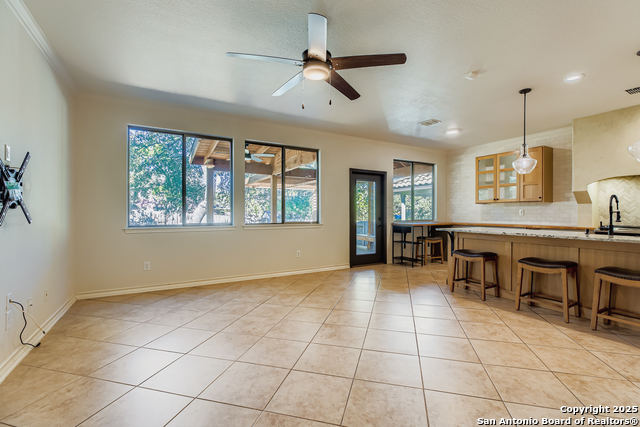 Image 6 of 43 For 23311 Oak Cliff