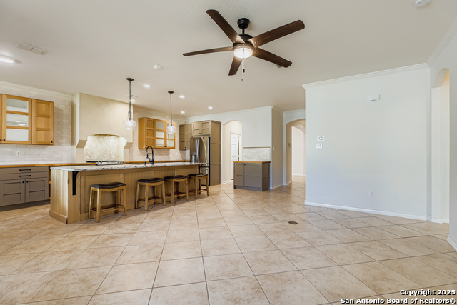Image 7 of 43 For 23311 Oak Cliff