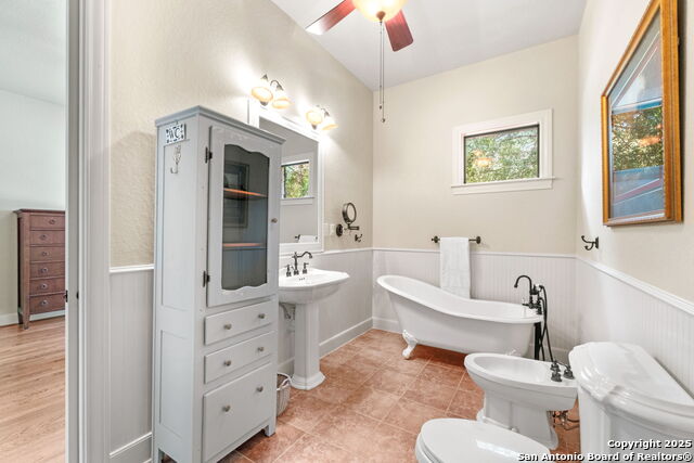 Image 28 of 55 For 162 Riverwood