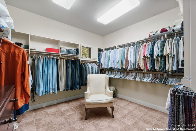 Image 29 of 55 For 162 Riverwood