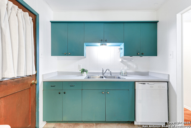 Image 14 of 32 For 232 Silver Sands