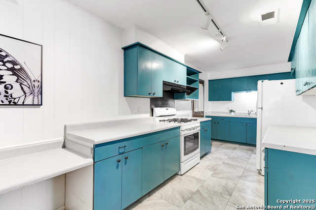 Image 16 of 32 For 232 Silver Sands