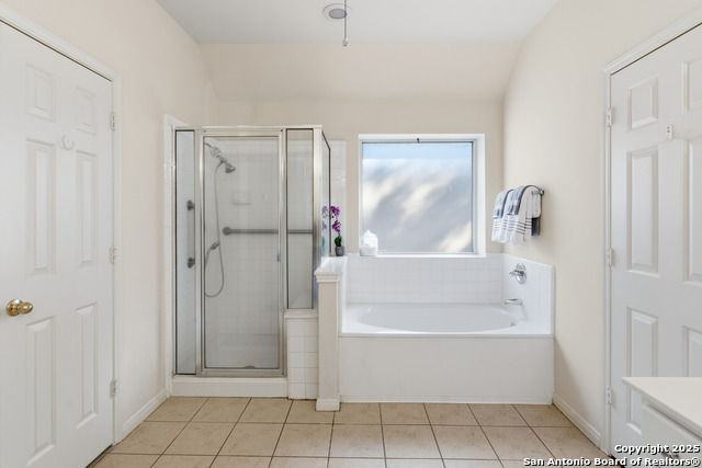 Listing photo id 16 for 2815 Wild Cherry