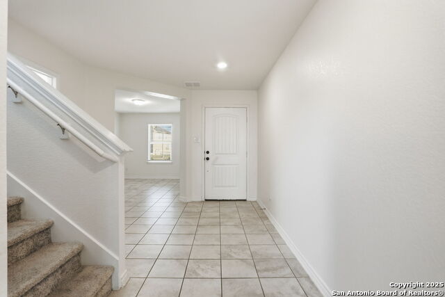 Image 3 of 33 For 11527 Arabette