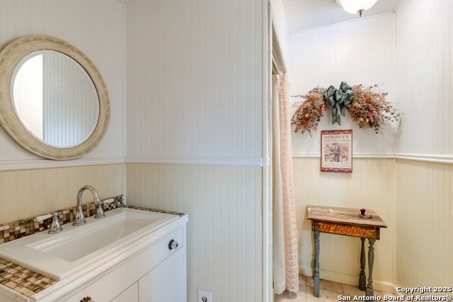 Image 18 of 27 For 461 Highway 173 S