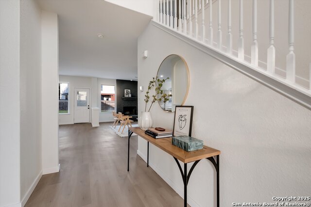 Image 6 of 32 For 8907 Imperial Cross