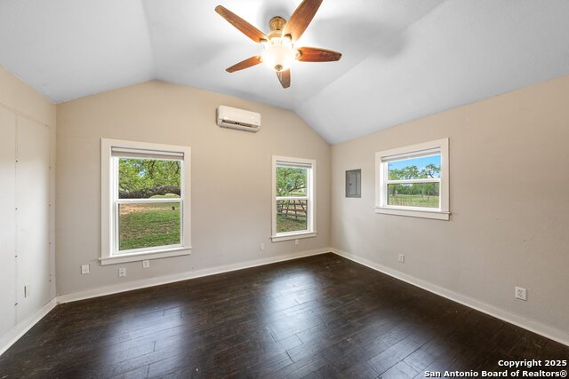 Image 14 of 17 For 1114 Meadowlark Driv